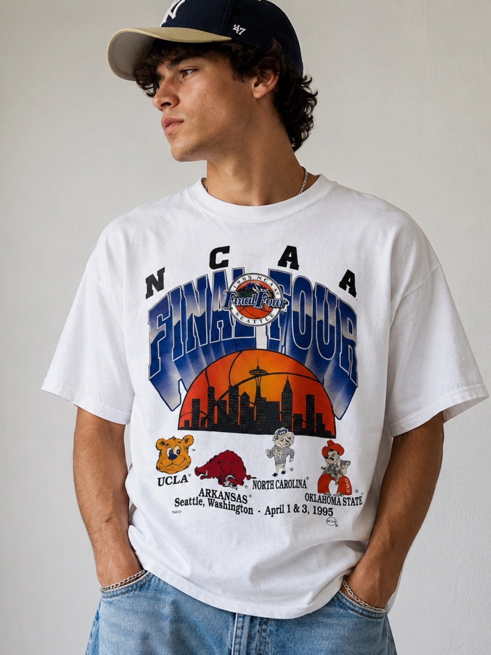 Vintage 1995 NCAA Final Four Seattle T Shirt XL UCLA Arkansas UNC Oklahoma State